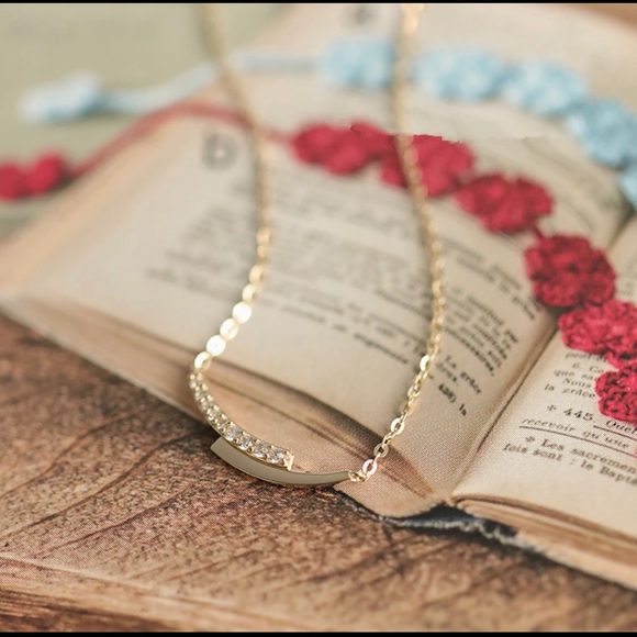 New 925 Sterling Silver Diamond Arc Pendant Ne… - Picture 3 of 5